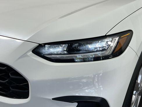 Used 2023 Honda HR-V LX image 12