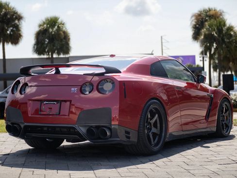 Used 2015 Nissan GT-R Black Edition AWD/4WD image 18