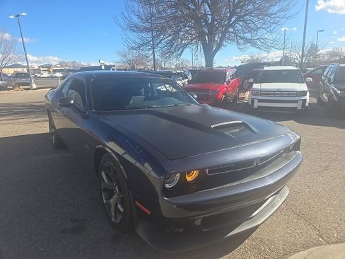 Used 2019 Dodge Challenger R/T image 2
