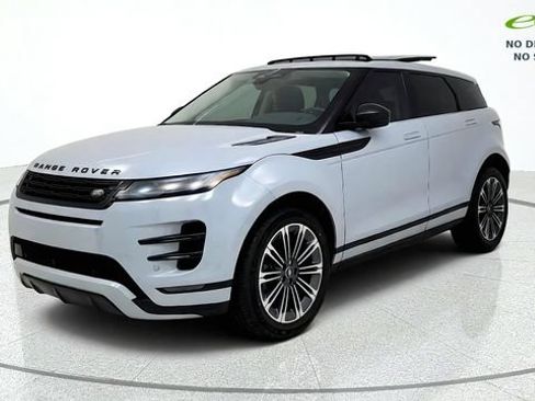 Used 2024 Land Rover Range Rover Evoque Dynamic SE AWD/4WD image 3