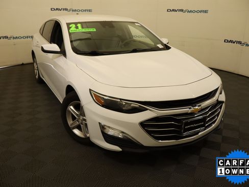 Used 2021 Chevrolet Malibu LS FWD image 2