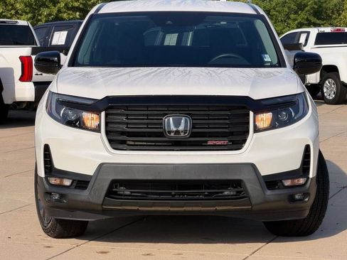 Used 2023 Honda Ridgeline Sport image 2