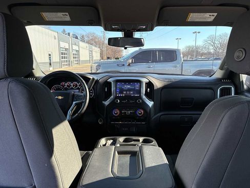 Used 2022 Chevrolet Silverado 1500 LT image 19