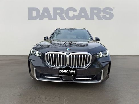 Certified 2024 BMW X5 xDrive40i w/ Premium Package AWD/4WD image 2