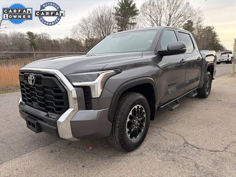 Used 2025 Toyota Tundra SR5 image 6
