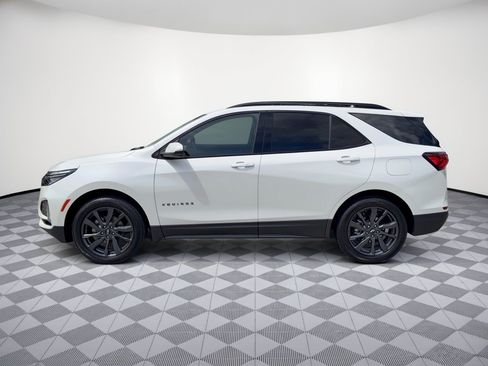 Used 2023 Chevrolet Equinox RS w/ RS Leather Package FWD image 2