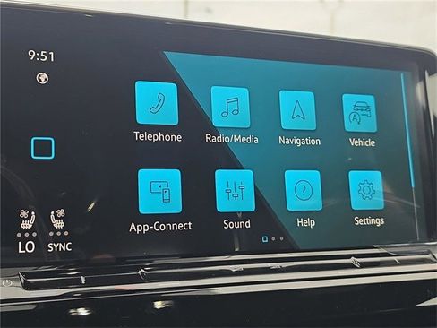 New 2026 Volkswagen Atlas Cross Sport SE image 22