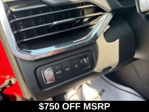 New 2026 GMC Acadia Elevation w/ Elevation Premium Package AWD/4WD image 33