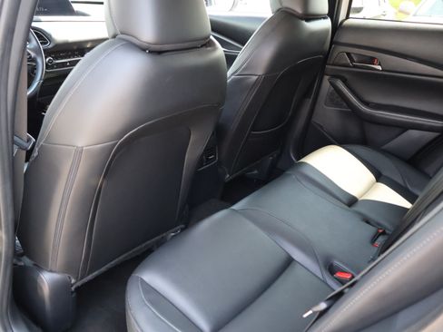 Used 2025 MAZDA CX-30 AWD 2.5 S w/ Preferred Package image 11