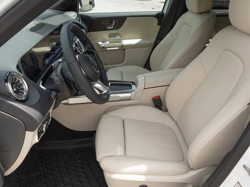 New 2026 Mercedes-Benz GLB 250 4MATIC image 15