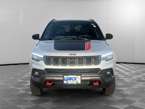 Used 2025 Jeep Compass Trailhawk w/ Trailhawk Elite Group AWD/4WD image 7