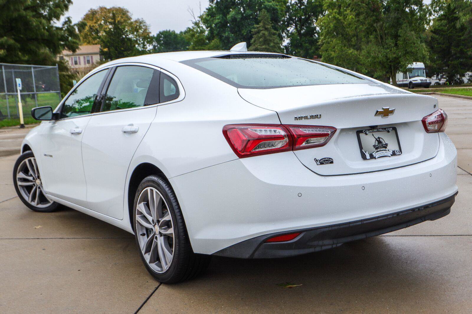 Used 2024 Chevrolet Malibu LT FWD image 15