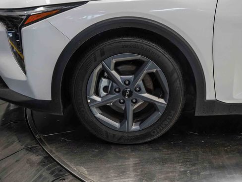 Used 2025 Kia K4 FWD image 9