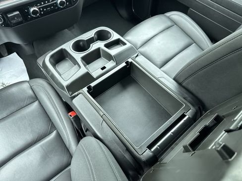Used 2025 GMC Sierra 1500 SLT AWD/4WD image 24
