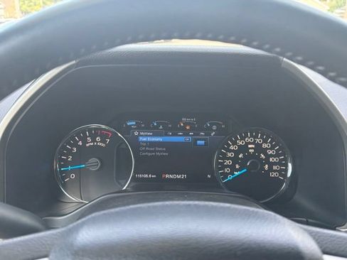 Used 2017 Ford F150 Lariat w/ Equipment Group 501A Mid AWD/4WD image 24