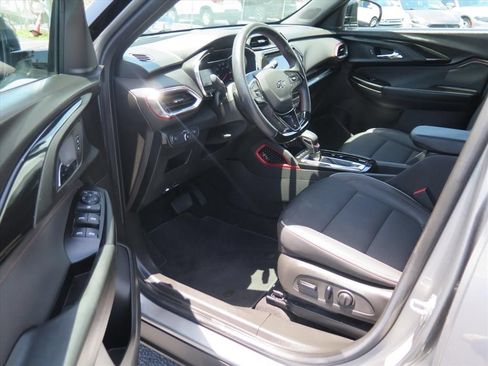 Used 2023 Chevrolet TrailBlazer RS w/ Convenience Package FWD image 10