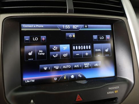 Used 2014 Ford Edge SEL w/ Equipment Group 205A image 37