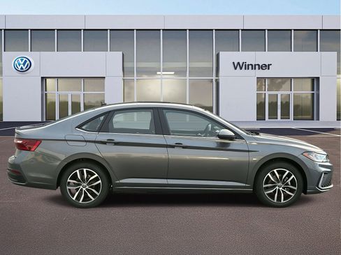 New 2026 Volkswagen Jetta SE image 6