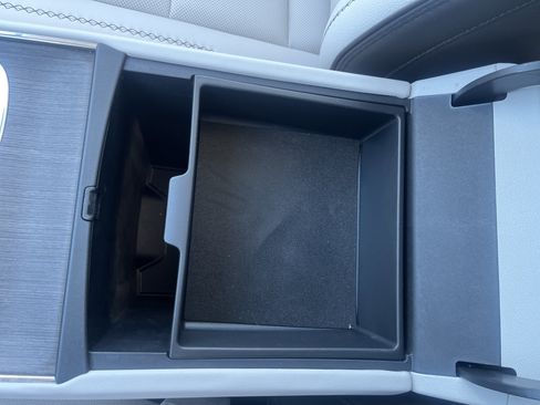 Used 2025 GMC Acadia Denali image 35