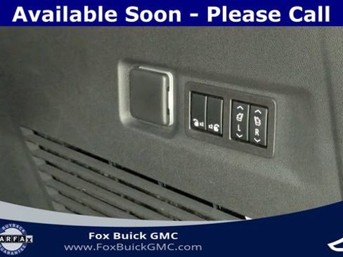 Certified 2023 GMC Yukon XL SLT w/ SLT Premium Package AWD/4WD image 35