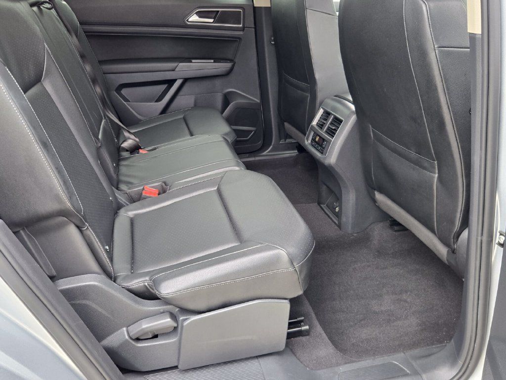 Used 2018 Volkswagen Atlas SE FWD image 16