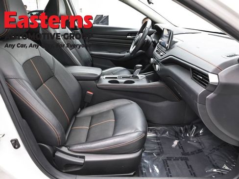 Used 2022 Nissan Altima 2.0 SR FWD image 24