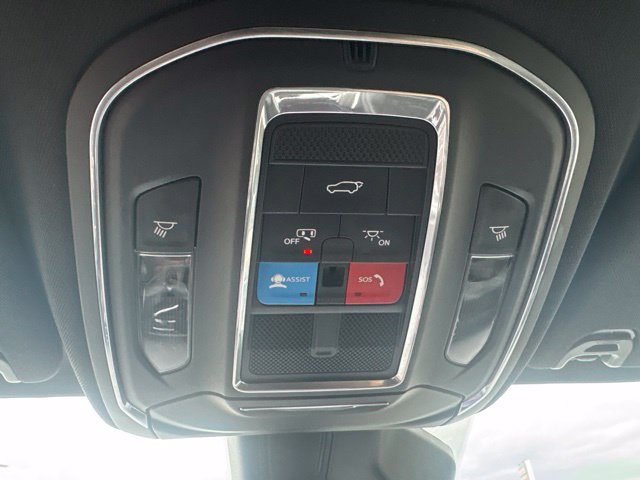 Used 2024 Jeep Wagoneer Series II AWD/4WD image 28