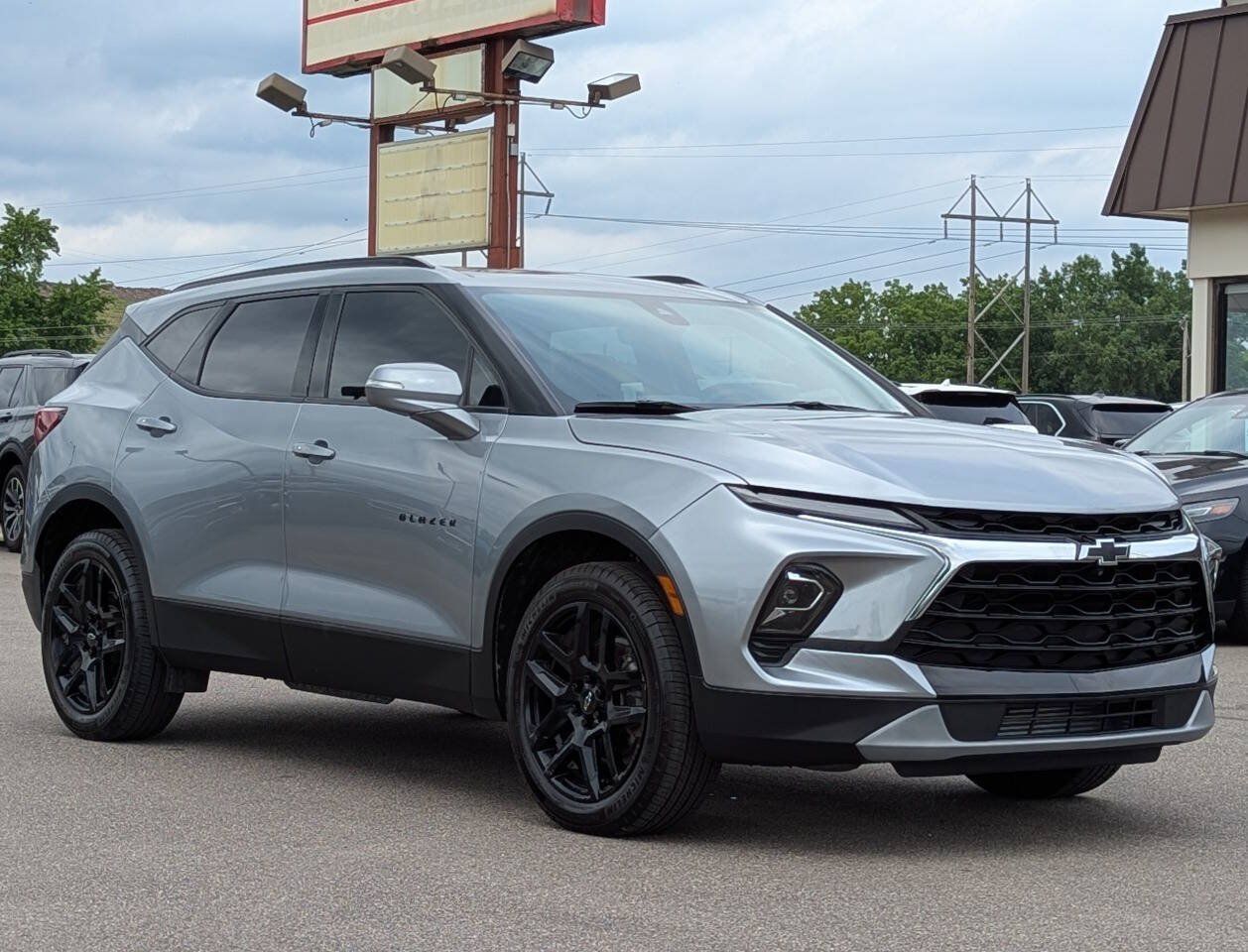 Used 2024 Chevrolet Blazer LT w/ Sound & Technology Package AWD/4WD image 5