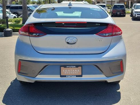 Certified 2022 Hyundai Ioniq Blue FWD image 33