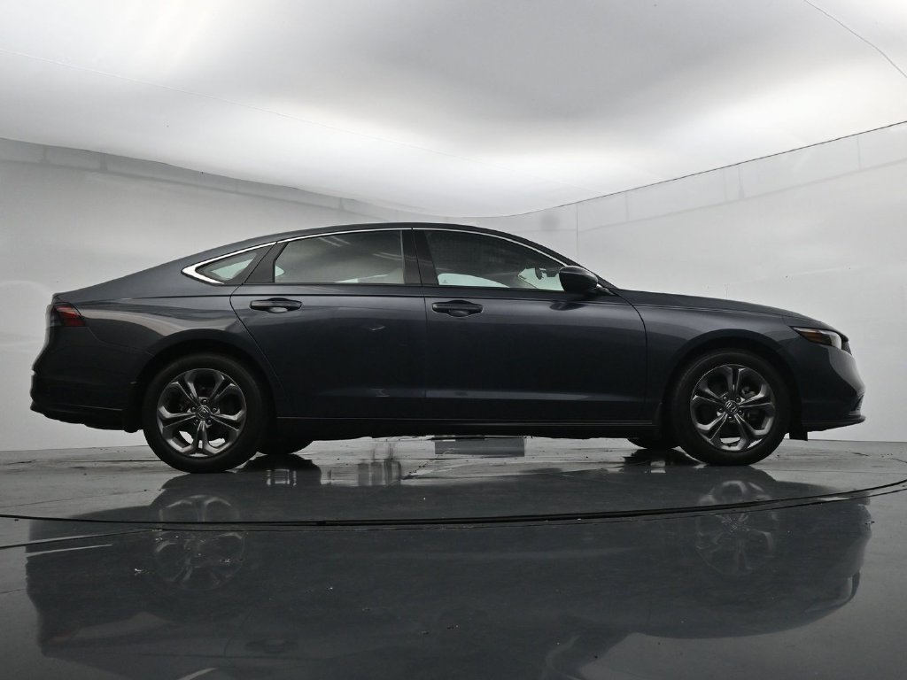 Used 2024 Honda Accord EX image 38