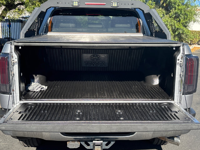 Used 2011 Toyota Tundra Limited w/ Platinum Pkg AWD/4WD image 10