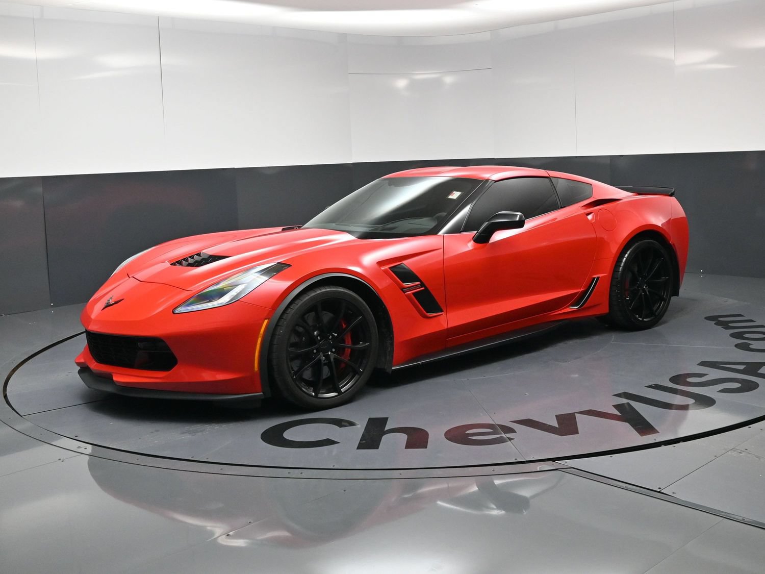 Used 2019 Chevrolet Corvette Grand Sport RWD image 11