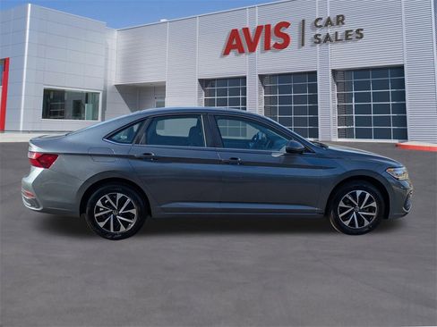 Used 2024 Volkswagen Jetta S image 5