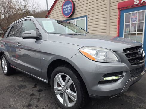 Used 2012 Mercedes-Benz ML 350 BlueTEC 4MATIC image 4