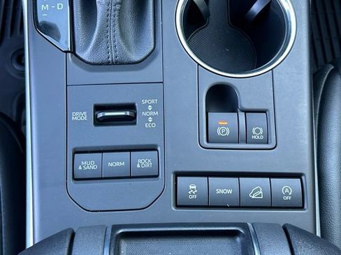 Used 2022 Toyota Highlander XLE AWD/4WD image 64