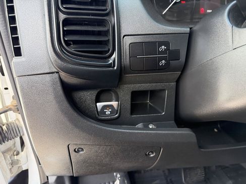 Used 2023 RAM ProMaster 2500 FWD image 14