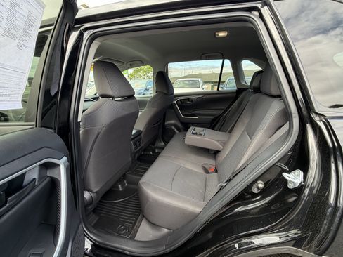 Certified 2024 Toyota RAV4 LE AWD/4WD image 15