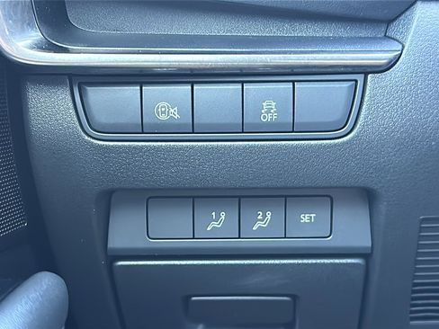 Used 2024 MAZDA MAZDA3 s image 36