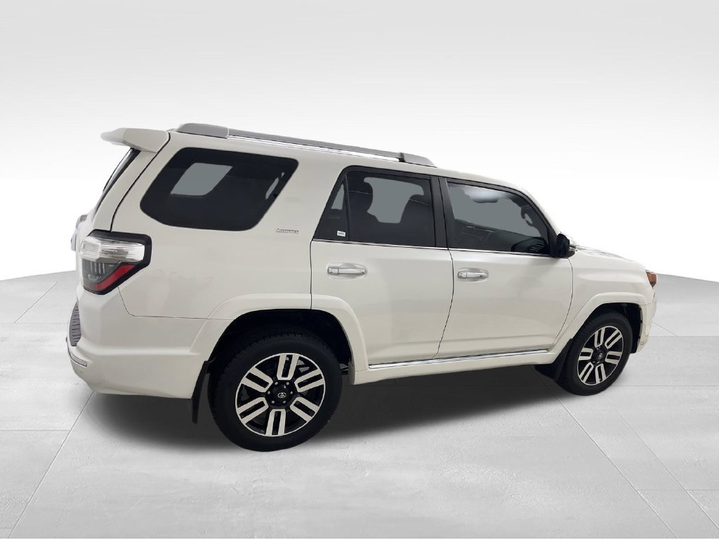 Used 2018 Toyota 4Runner Limited AWD/4WD image 6