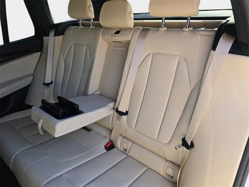 Used 2021 BMW X3 M40i w/ Parking Assistance Package image 18