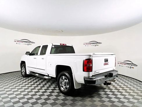 Used 2016 GMC Sierra 2500 SLT w/ Suspension Package, Off-Road image 6