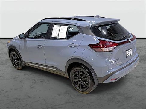 Used 2024 Nissan Kicks SR w/ SR Premium Package FWD image 2