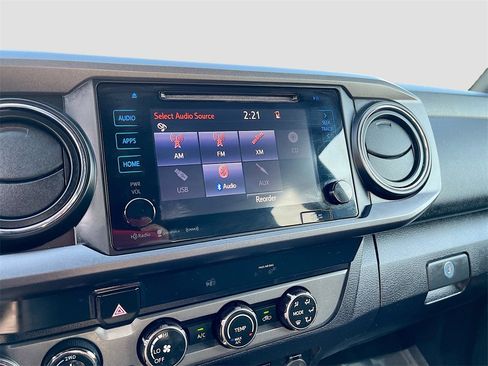 Used 2019 Toyota Tacoma TRD Off-Road image 15