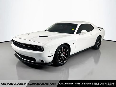 Used 2018 Dodge Challenger R/T Scat Pack w/ Leather Interior Group RWD image 1