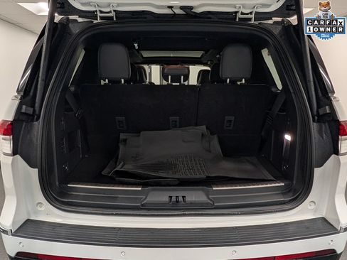 Used 2024 Lincoln Navigator Reserve AWD/4WD image 25
