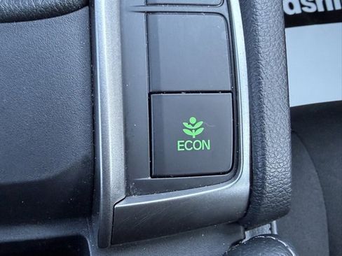 Used 2020 Honda Civic Sport image 28