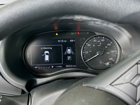 Used 2023 Nissan Kicks SV FWD image 19