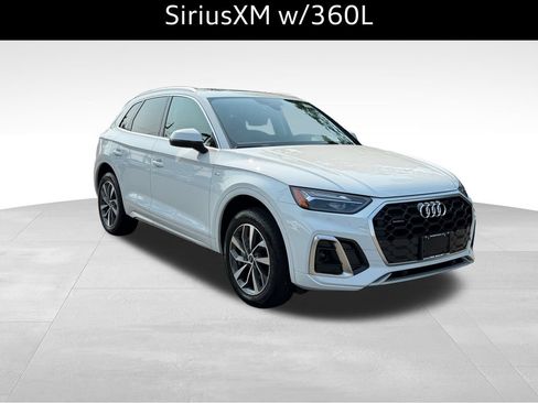 Used 2023 Audi Q5 2.0T Premium w/ Convenience Package AWD/4WD image 4