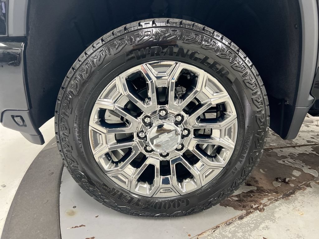 New 2026 Chevrolet Silverado 2500 High Country w/ High Country Premium Package AWD/4WD image 28