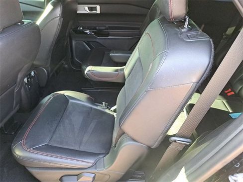 Used 2023 Ford Explorer ST-Line w/ Class IV Trailer Tow Package image 14